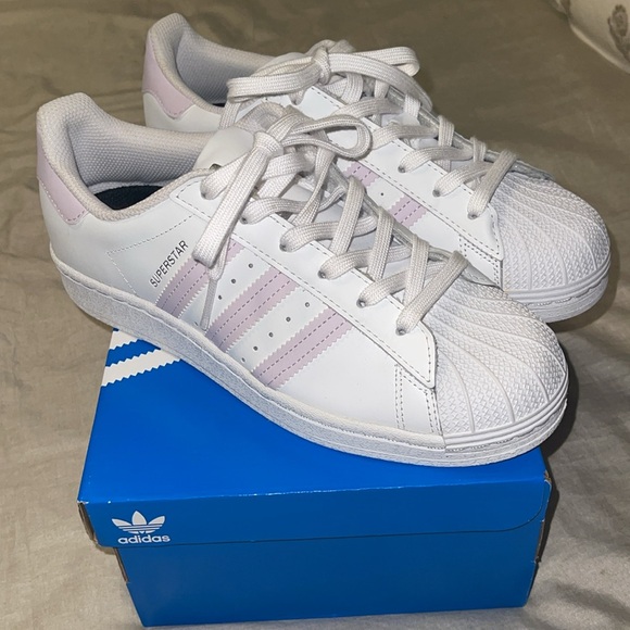 Addidas Shell Toe - Picture 1 of 7